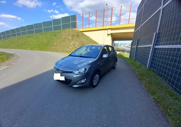 świętokrzyskie Hyundai i20 cena 16700 przebieg: 173077, rok produkcji 2013 z Kielce